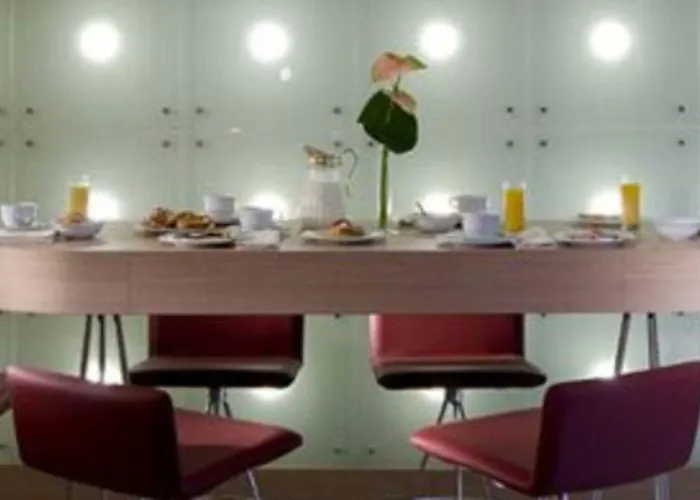 Leonardo Boutique Termini 4*