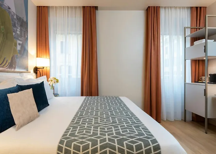 Leonardo Boutique Termini 4* רומא