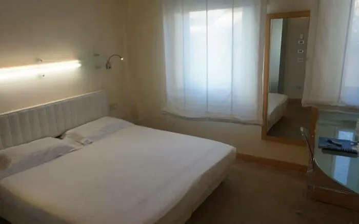 Leonardo Boutique Termini 4*
